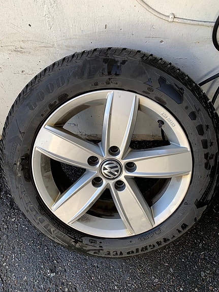 Volkswagen Touran 28 of 28