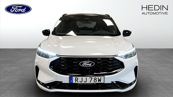 Ford Kuga 8 of 13