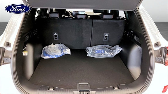 Ford Kuga 10 of 13