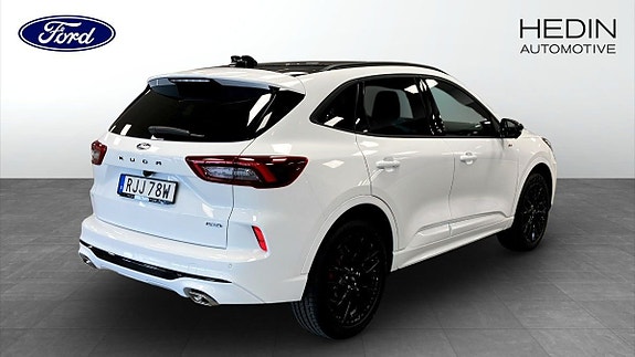 Ford Kuga 2 of 5