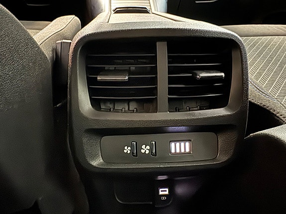 Peugeot Rifter 18 of 20