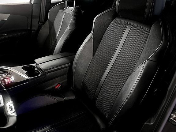 Peugeot 3008 5 of 5