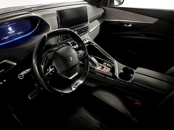 Peugeot 3008 4 of 5
