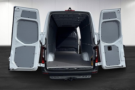 Mercedes-Benz eSprinter 420 6 of 29