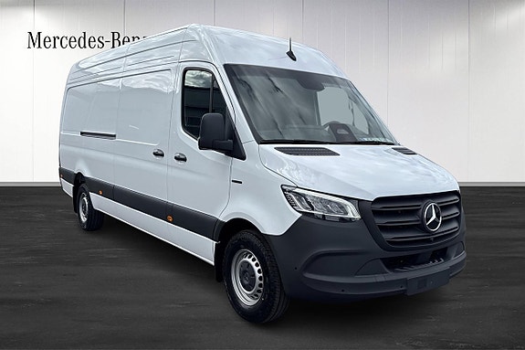 Mercedes-Benz eSprinter 420 2 of 5