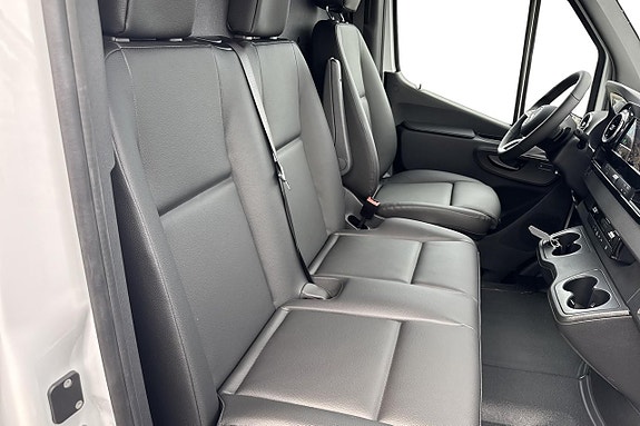 Mercedes-Benz eSprinter 420 27 of 29