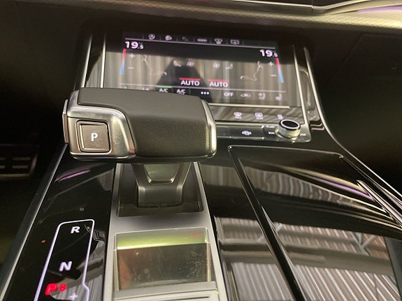 Audi Q8 27 of 30