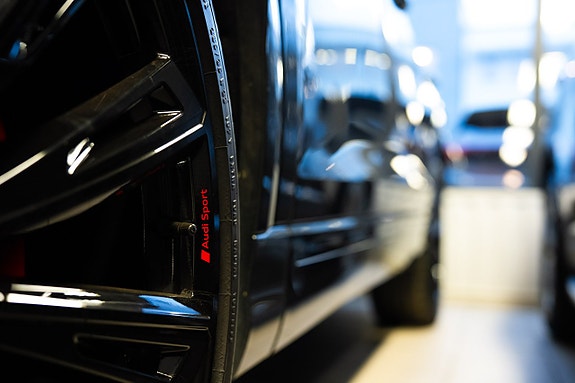 Audi Q8 13 of 30
