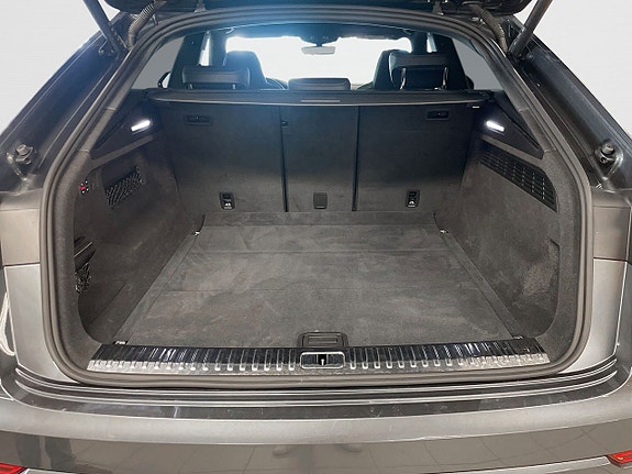 Audi Q8 22 of 30