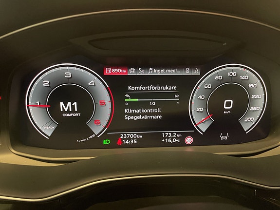 Audi Q8 30 of 30