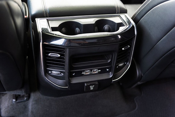 Dodge RAM 1500 18 of 21