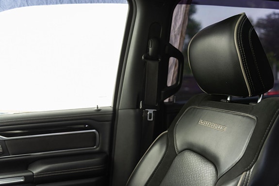 Dodge RAM 1500 14 of 21