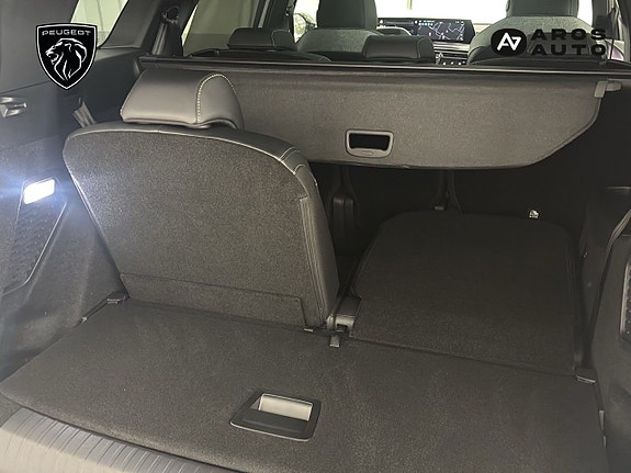 Peugeot e-5008 19 of 19