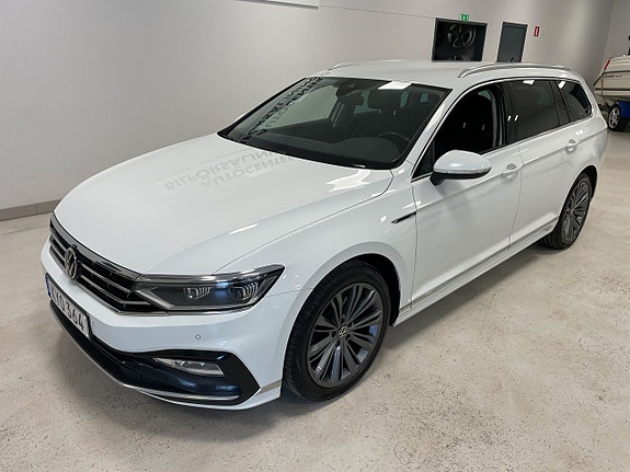 Volkswagen Passat 2 of 5