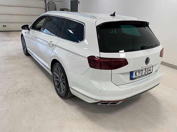 Volkswagen Passat 4 of 5