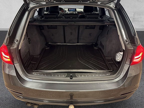 BMW 320d 10 of 27