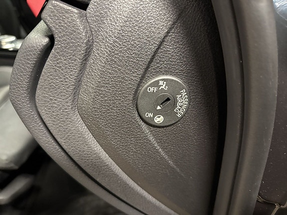 BMW 320d 26 of 27