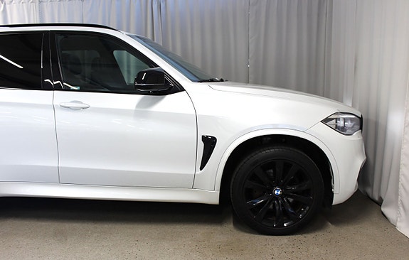 BMW X5 4 of 5