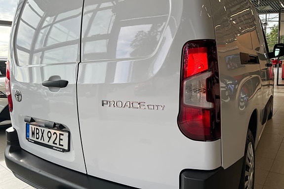 Toyota Proace City 25 of 28