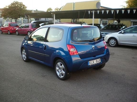 Renault Twingo 9 of 11