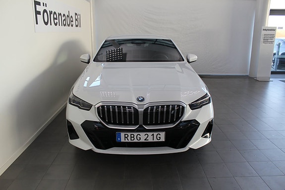 BMW i5 2 of 5