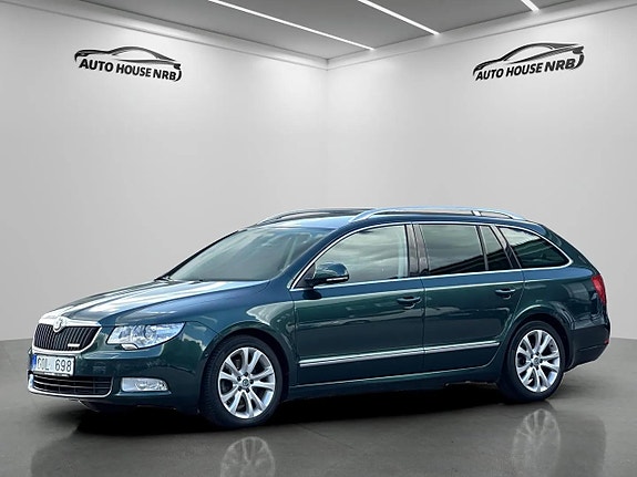Skoda Superb 2 of 5