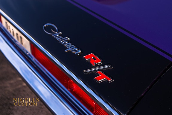 Dodge Challenger 9 of 27