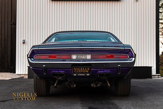 Dodge Challenger 7 of 27