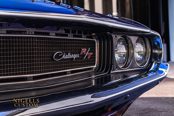 Dodge Challenger 20 of 27