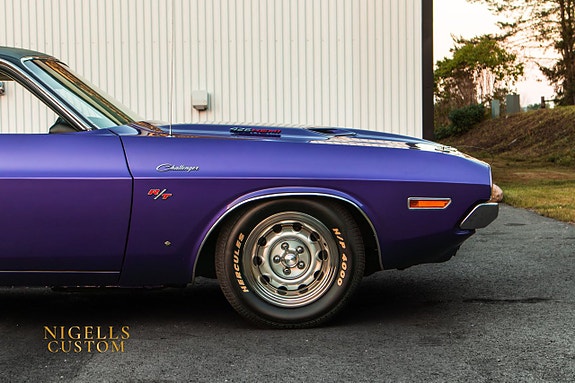 Dodge Challenger 14 of 27