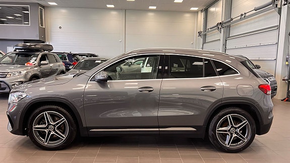 Mercedes-Benz GLA200 d 7 of 22