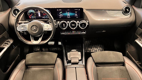 Mercedes-Benz GLA200 d 13 of 22