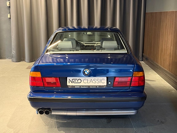 BMW M5 7 of 26