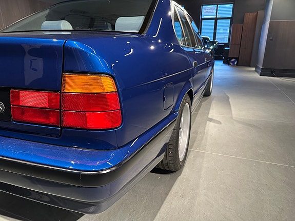 BMW M5 10 of 26