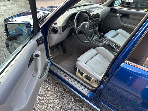 BMW M5 11 of 26