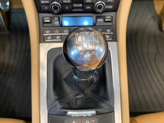 Porsche 911 Carrera S 15 of 30