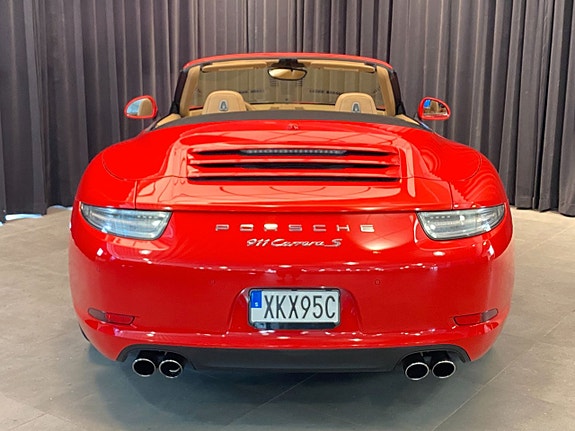 Porsche 911 Carrera S 6 of 30