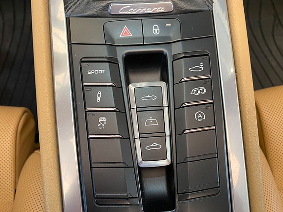Porsche 911 Carrera S 16 of 30