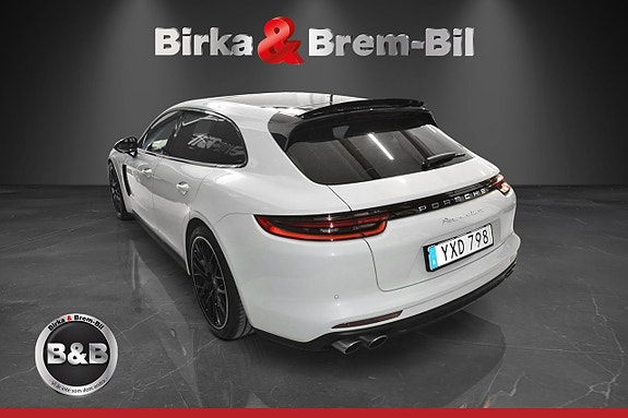 Porsche Panamera Turbo 7 of 17