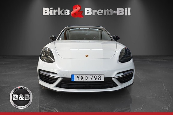 Porsche Panamera Turbo 5 of 5