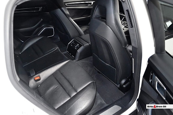 Porsche Panamera Turbo 15 of 17