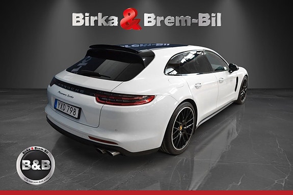 Porsche Panamera Turbo 6 of 17