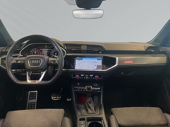 Audi RS Q3 7 of 15