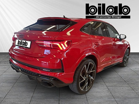 Audi RSQ3 4 of 5