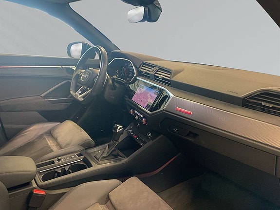 Audi RS Q3 9 of 15