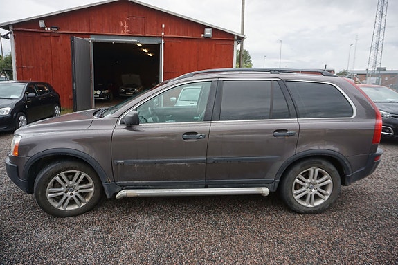 Volvo XC90 4 of 5