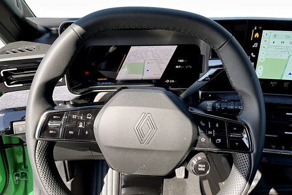 Renault 5 E-Tech 8 of 10
