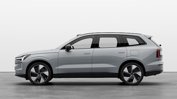 Volvo EX90 3 of 5
