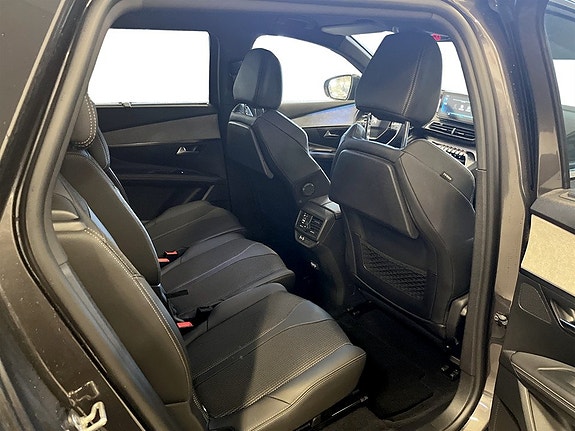 Peugeot 5008 15 of 18