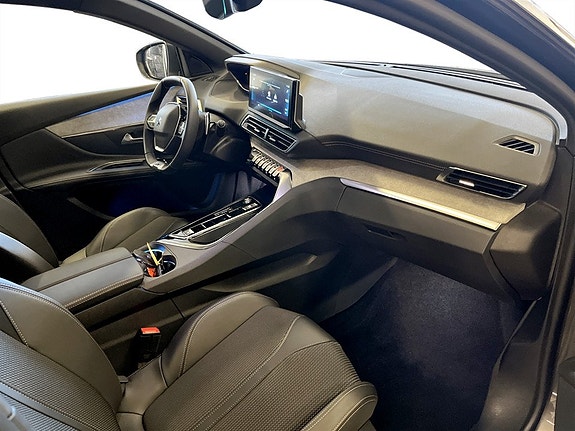 Peugeot 5008 14 of 18